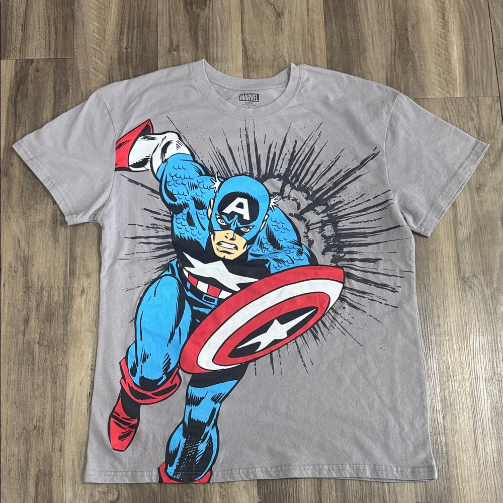 Marvel Captain America Gray and Red Tee